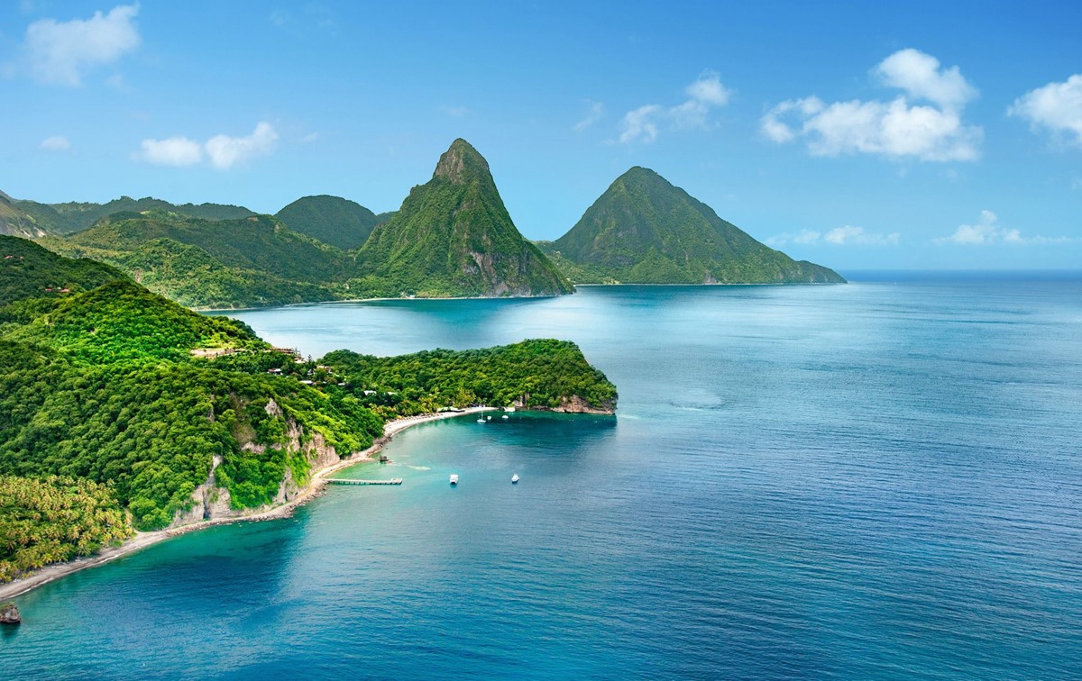 Essential Tips for Traveling to St lucia: What You Must Know